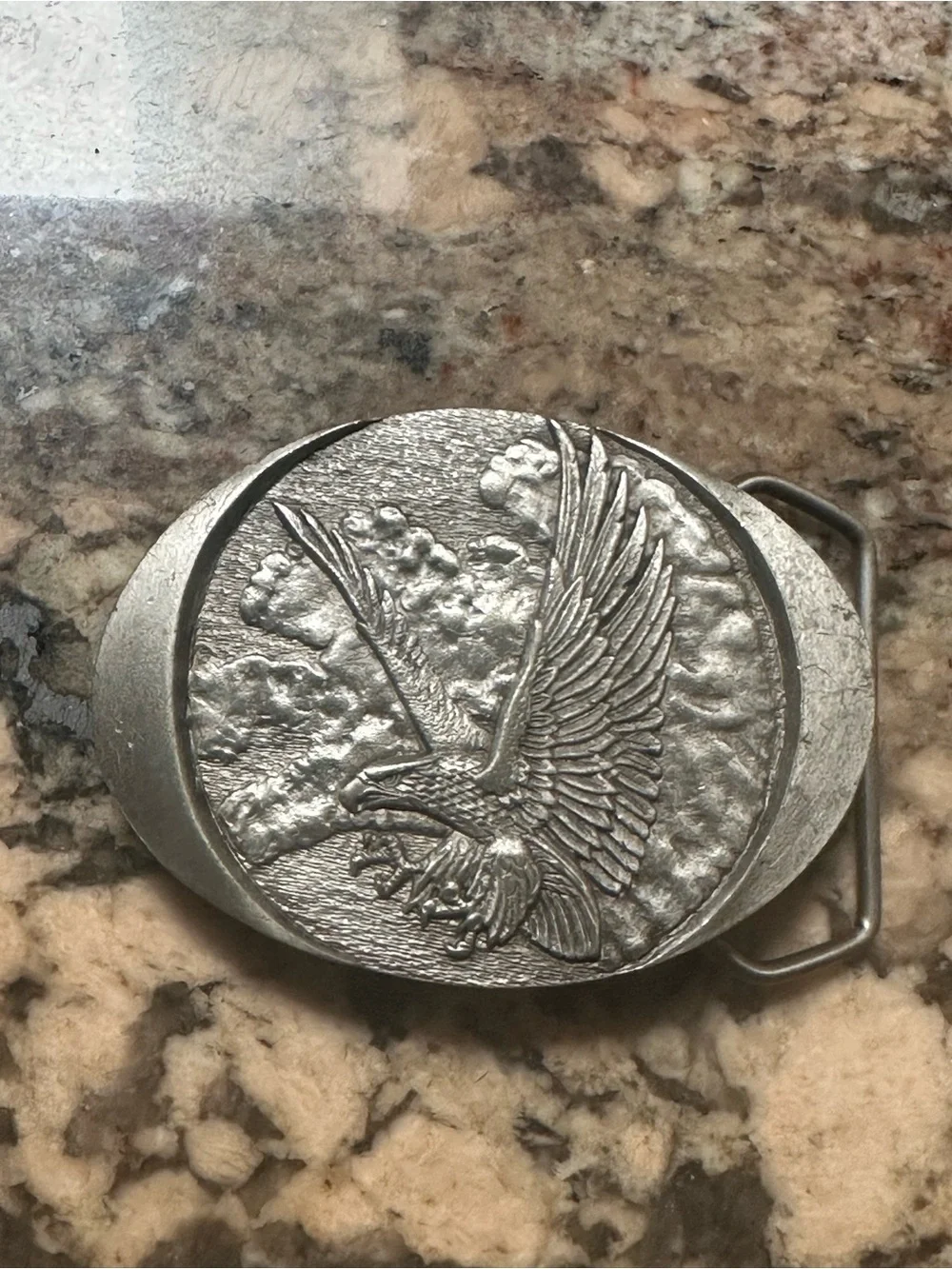 1982 Vtg Men's Pewter Eagle Oval Belt Buckle - Patriotic Metal Accessory